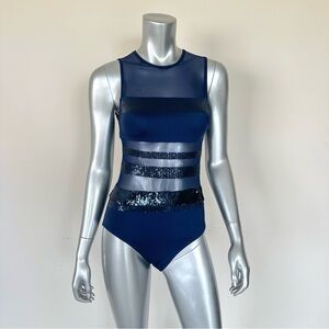 VINCE CAMUTO one piece swimsuit size 6 US